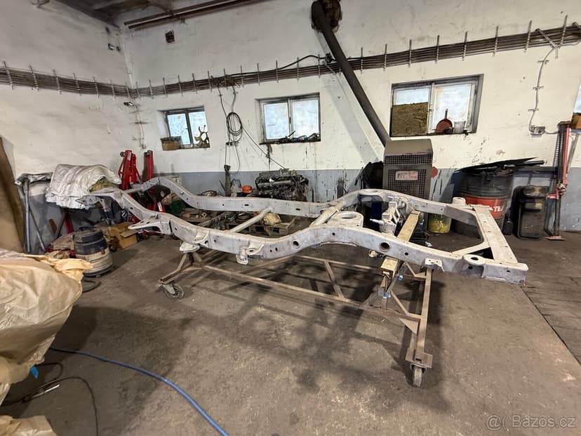 Nissan patrol y60 rám dlouhý