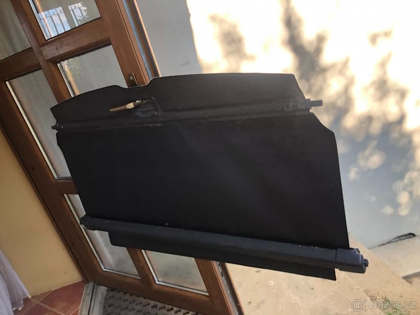 Jeep Wrangler JK, Rubicon, Zatahovací kryt zavazadl.prostoru