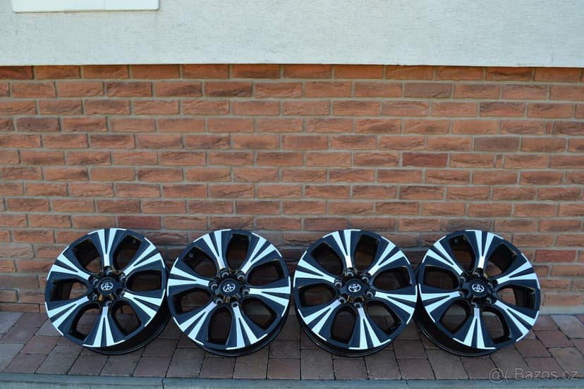 6x139,7 R19 org. Toyota Hilux nebo Land Cruiser