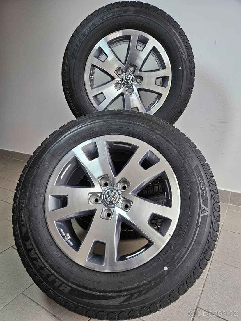 Orig. VW Amarok 5x120 Zimní 245/65/17 - Nové