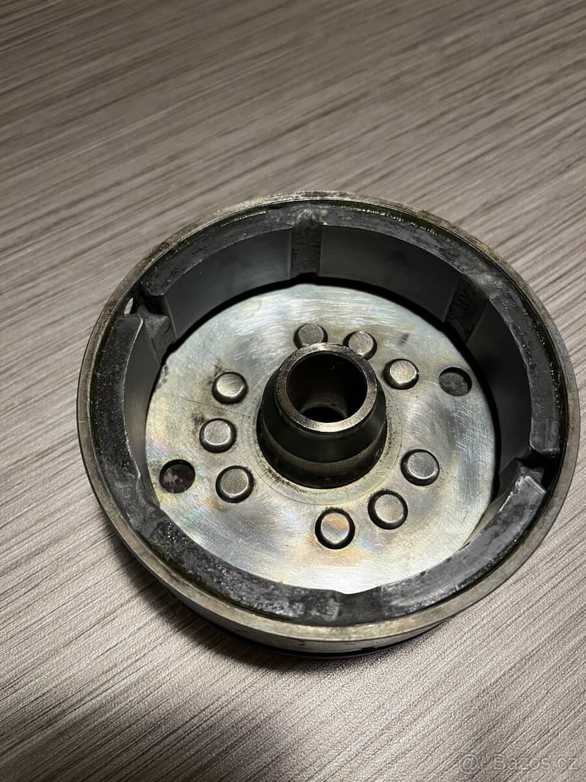 Opravuji magneta Cagiva Husqvarna repas magneto