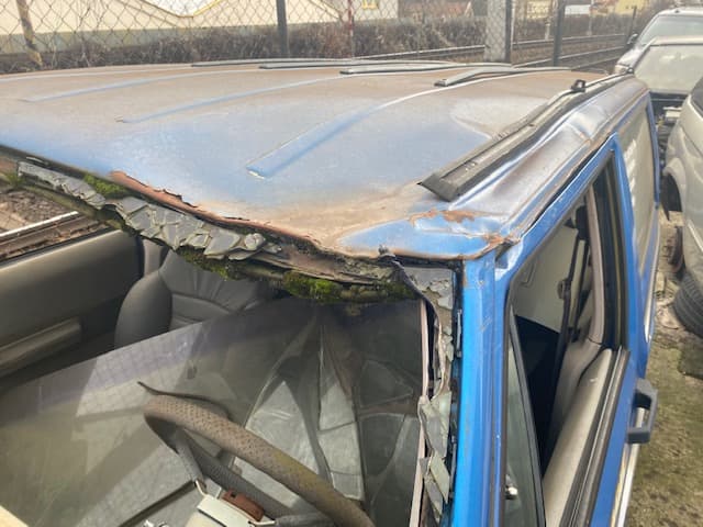 Jeep Cherokee XJ sport 4,0i třídveřák