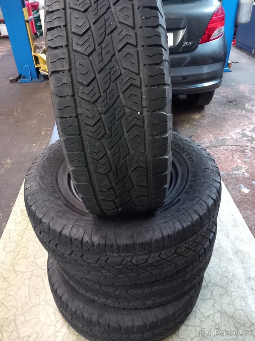 Pneu SUV 255/70/15 sada 1000kc