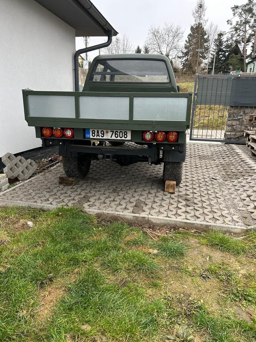 Toyota Hilux dvojkabina s V6 3.4 automat projekt, RARITA