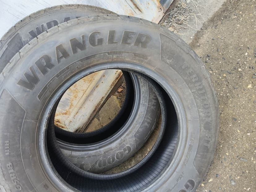 18"zánovní letní pneu Goodyear 255/65/18 4ks = 4000Kč