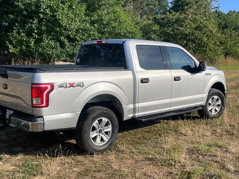 Prodám Ford F150 V6 3.5 Bi-Turbo 390 koní 4x4
