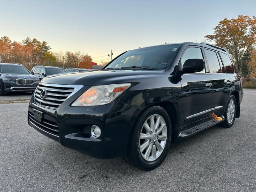 2011 LEXUS LX570 - 8 miest