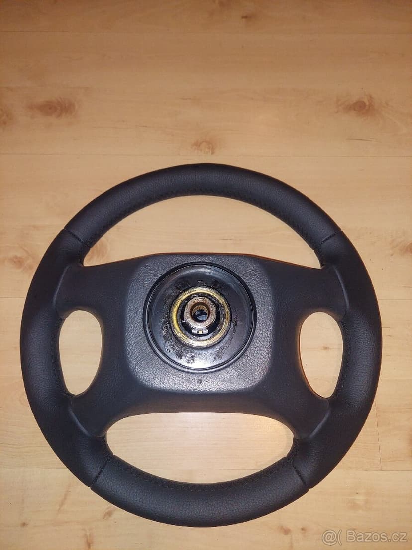 Land rover discovery volant