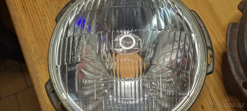 Přední světla Suzuki Samurai