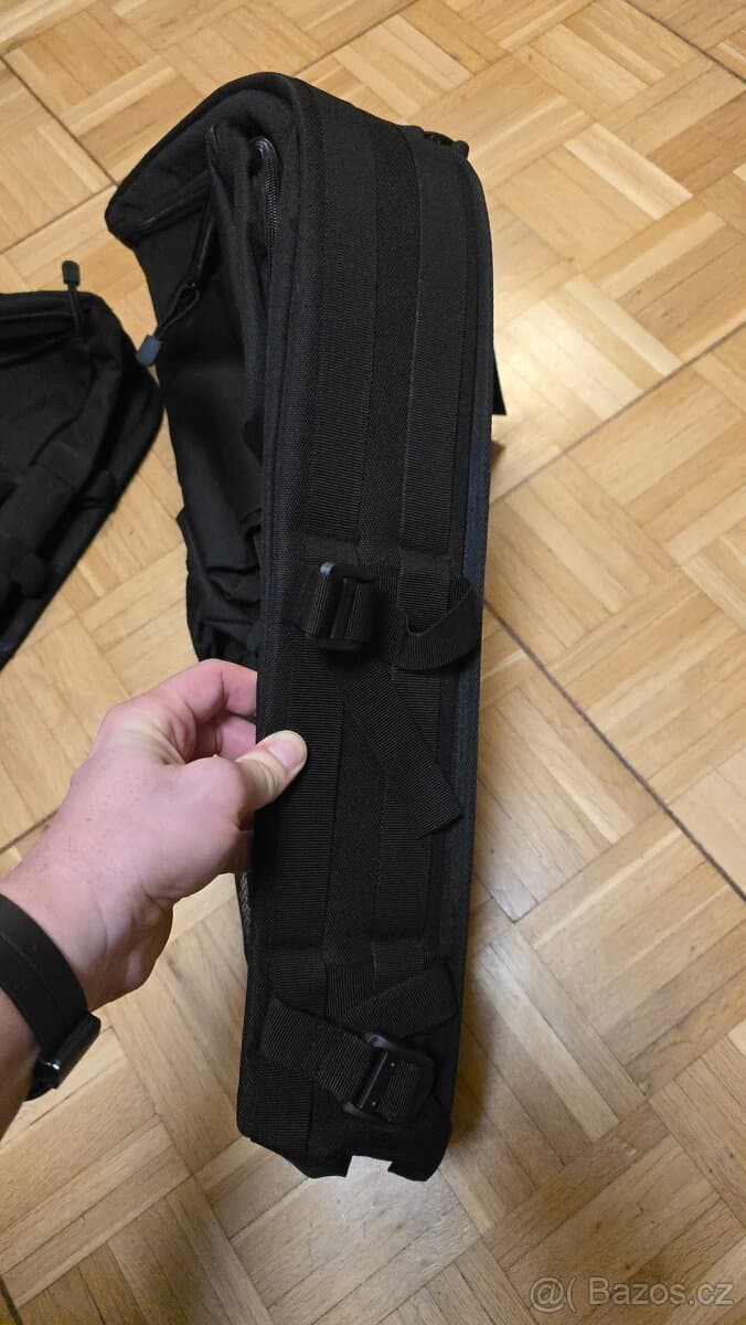 Úložná taška s posuvnými nožičkami pro Wrangler