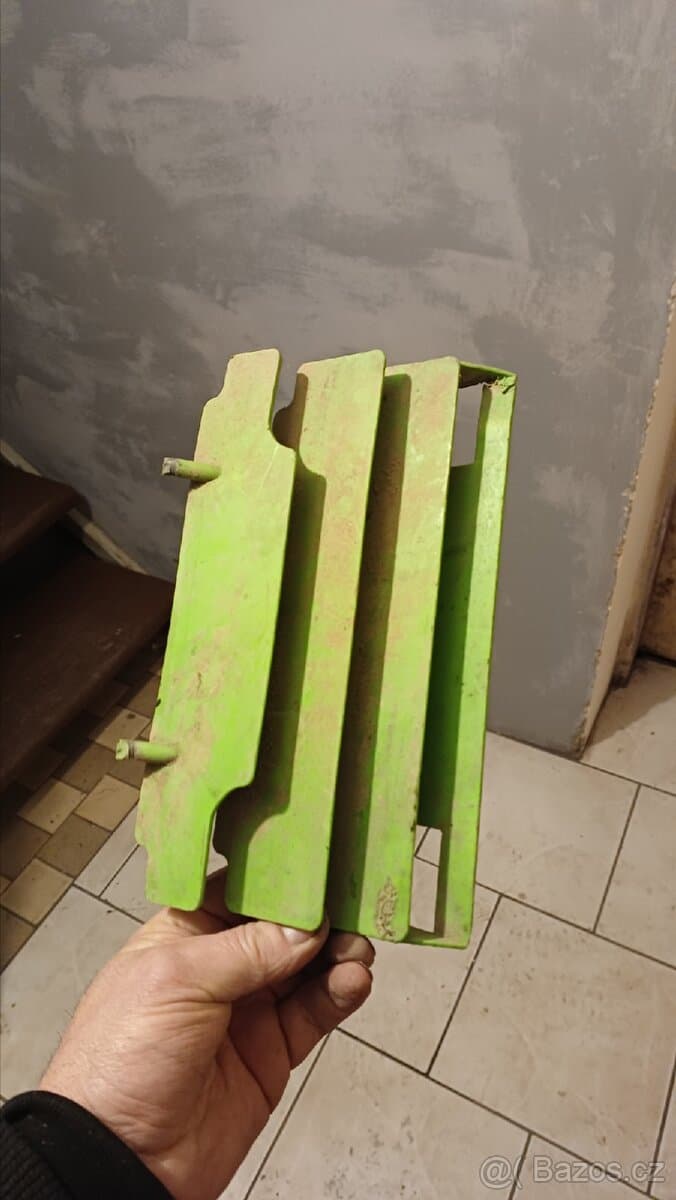 Chladič, chrániče chladiče KX 250