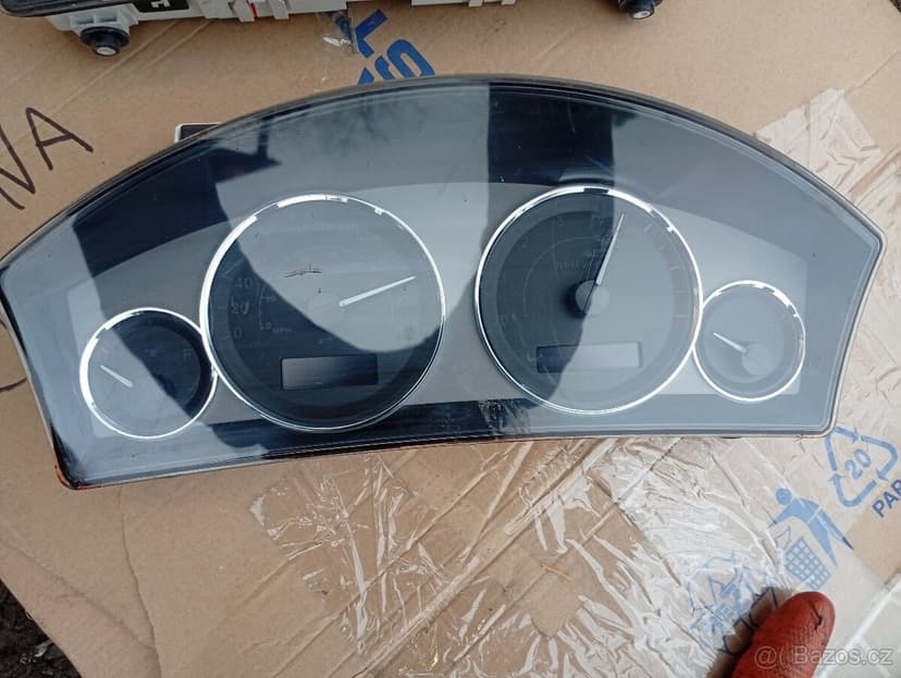 JEEP GRAND CHEROKEE 3,0CDI RV 2007-2011 BUDÍKY, PŘÍSTROJOVK