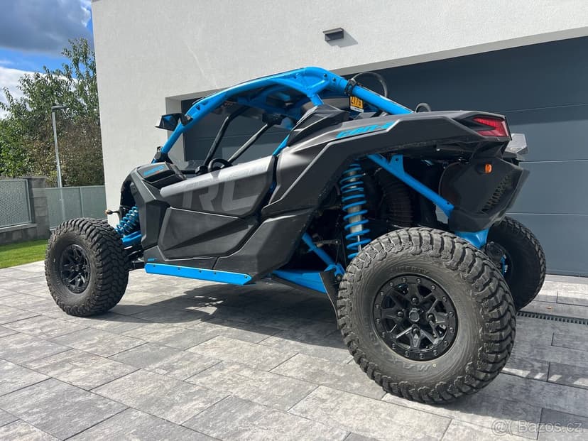 Can Am Maverick X3 Turbo RC