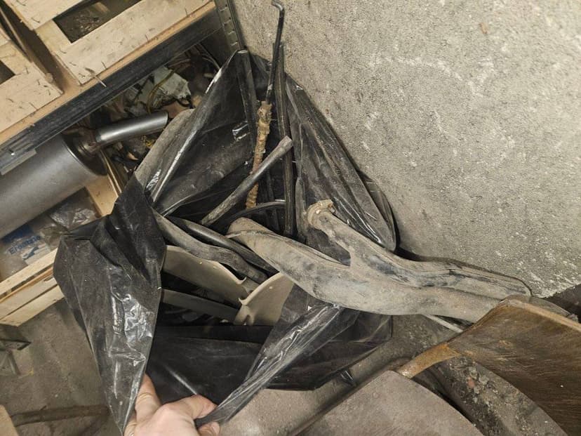 Ford Sierra - díly, volat