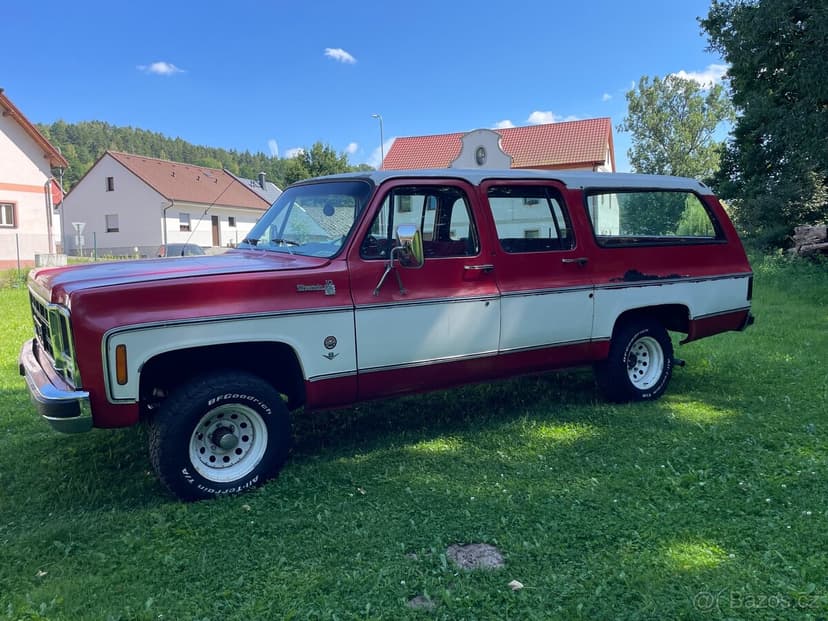 Chevrolet Suburban Silverado 6.6 V8