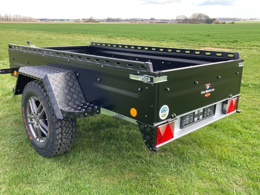 OFFROAD Přívěsný Vozík Valník BLACKOUT 1300kg TPV/Böckmann
