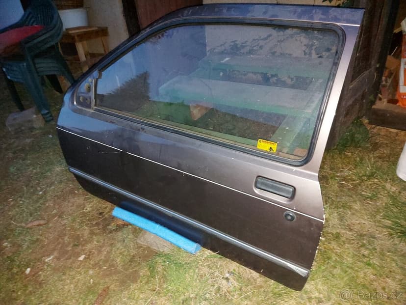 Dveře Ford Sierra coupe /XR4