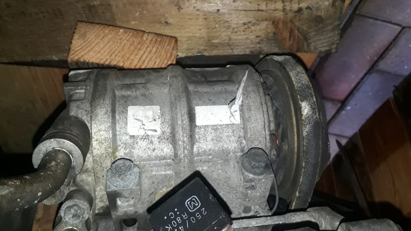 Kompresor,alternátor,starter Nissan Navara / Pathfinder