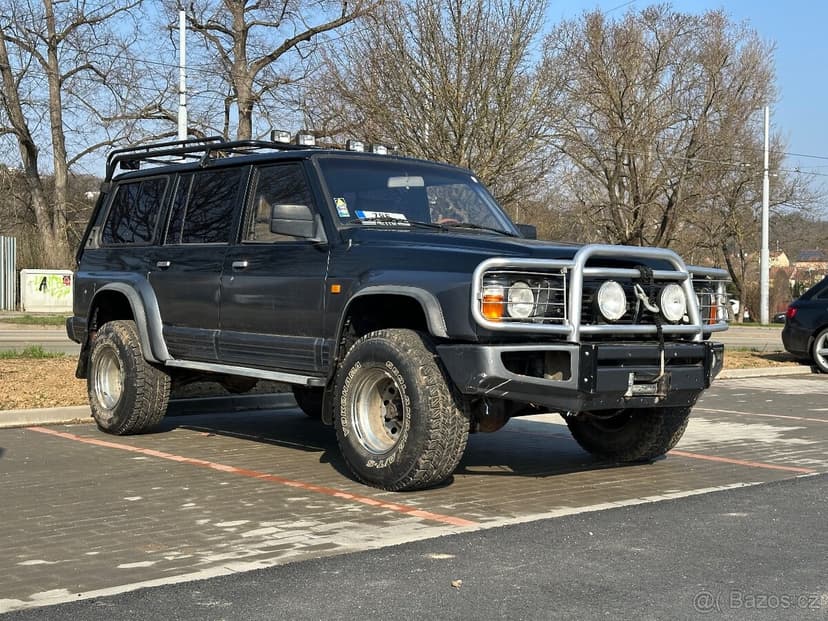 Nissan Patrol Y60 2.8 long