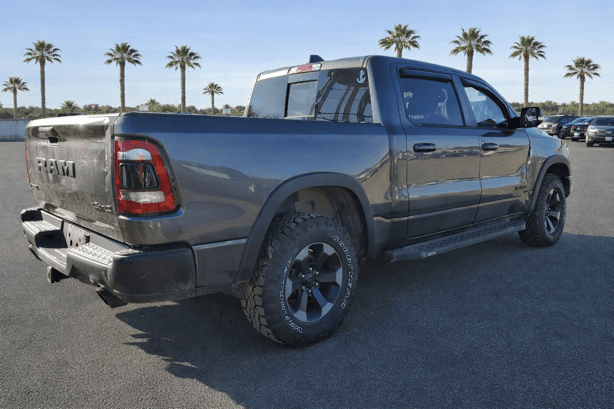 RAM 1500 REBEL ROK 2019 4x4 5.7 HEMI, NEHAVAROVANO, +DPH