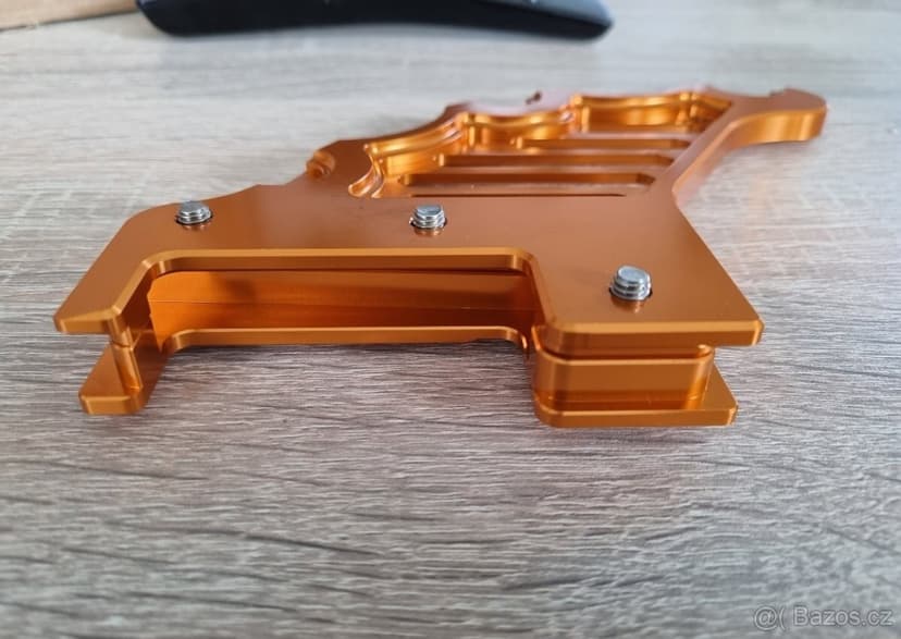 Prodám chránič zadního brzdového kotouče