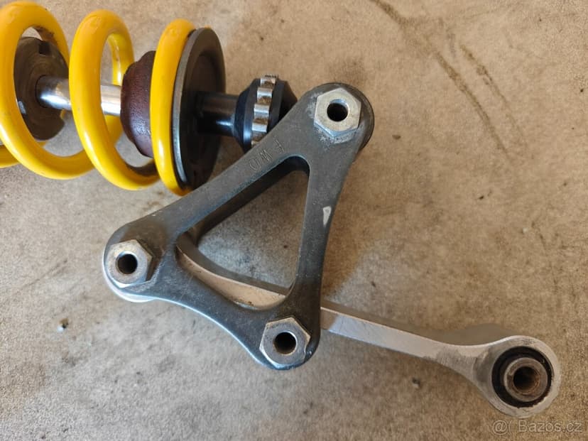 Yamaha YZF-R6 - centrální tlumič - chladič - sada zámků