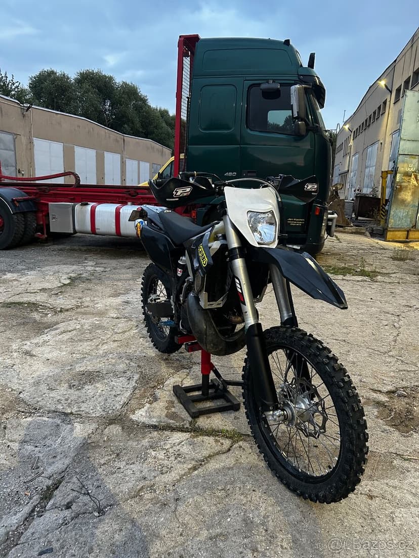 Husqvarna te 300