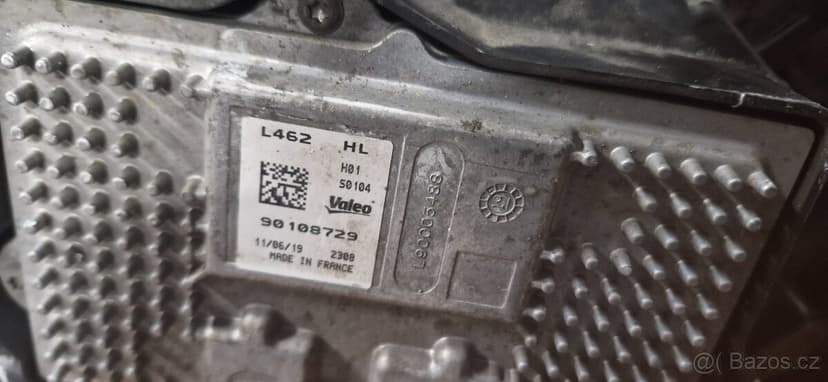 Prave predni svetlo land rover discovery V L462