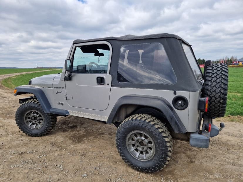 Jeep Wrangler TJ Sport 2.5 - 4x4 - evropská verze