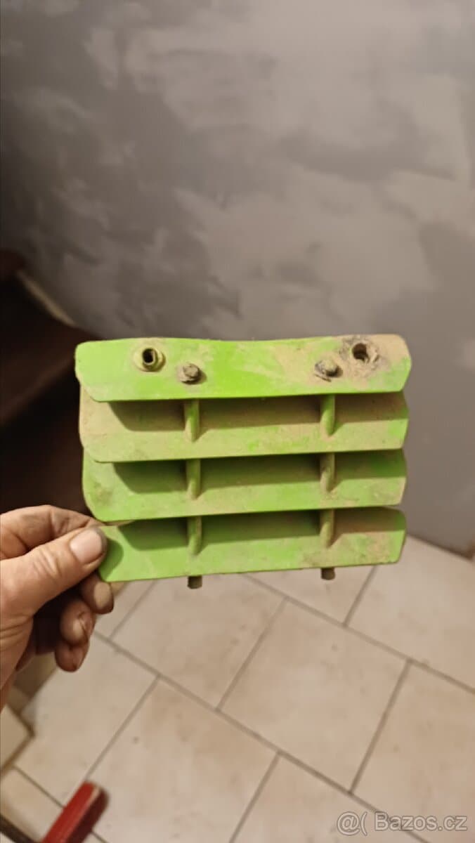 Chladič, chrániče chladiče KX 250