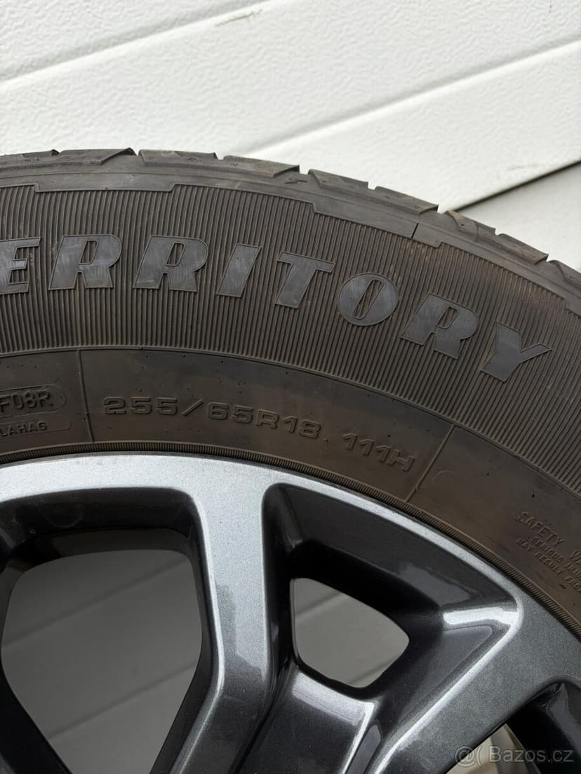 Prodám alu kola na Ford s pneu