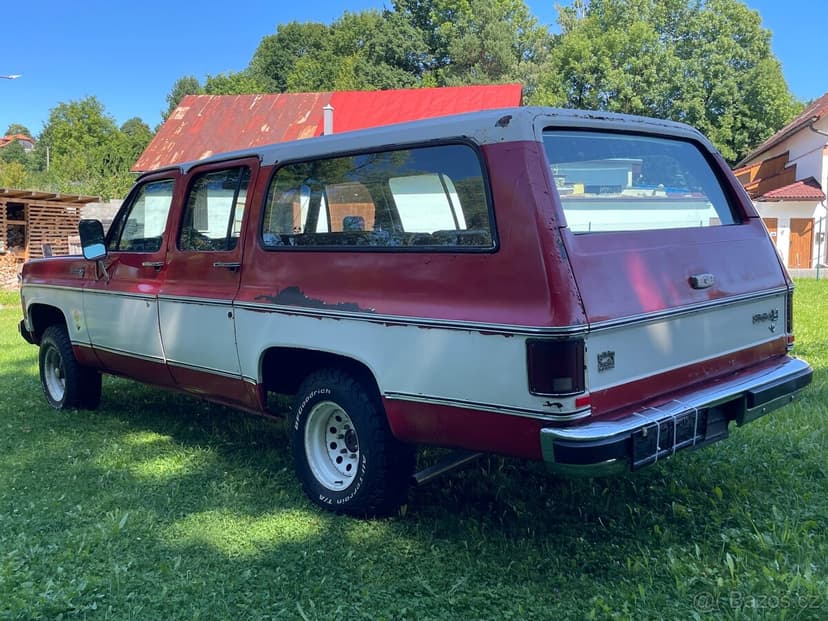 Chevrolet Suburban Silverado 6.6 V8