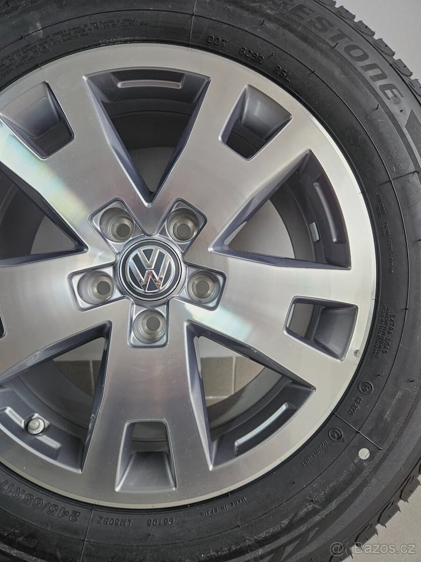 Orig. VW Amarok 5x120 Zimní 245/65/17 - Nové