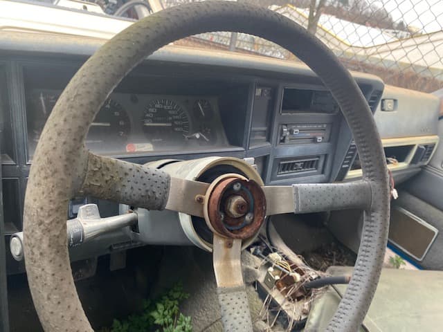 Jeep Cherokee XJ sport 4,0i třídveřák