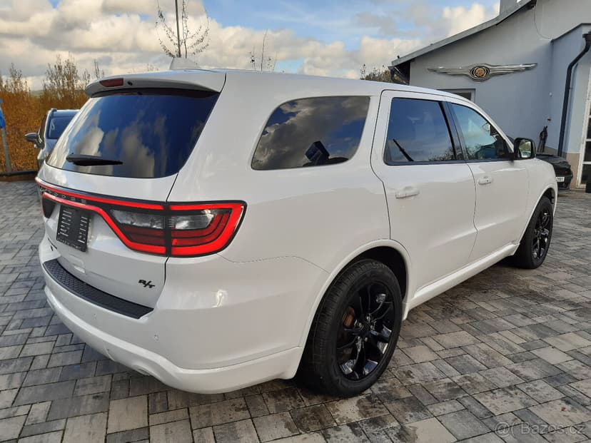 Dudge Durango R/T 5,7 V8 HEMI 4x4, Top výbava a servis