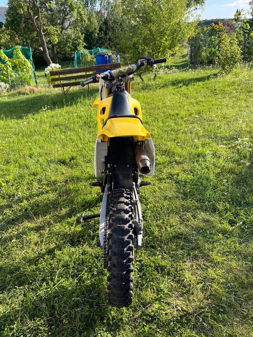 Suzuki rm125
