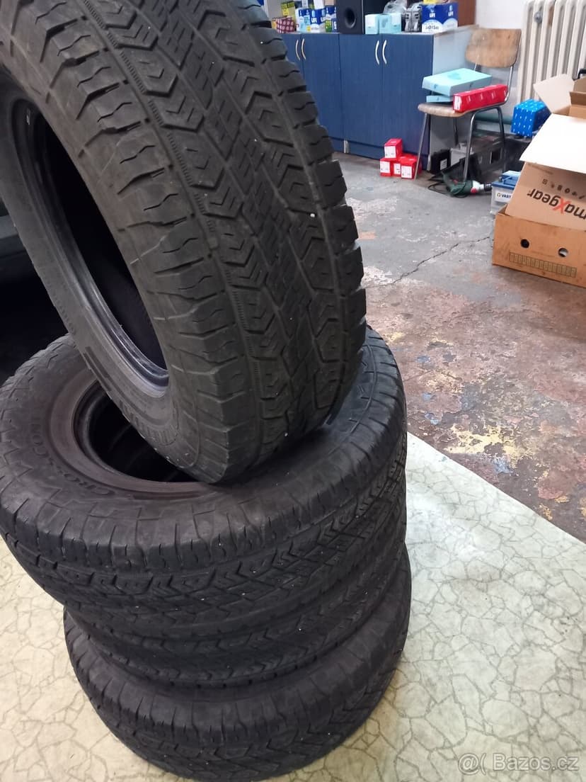 Pneu SUV 255/70/15 sada 1000kc