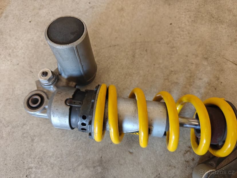 Yamaha YZF-R6 - centrální tlumič - chladič - sada zámků