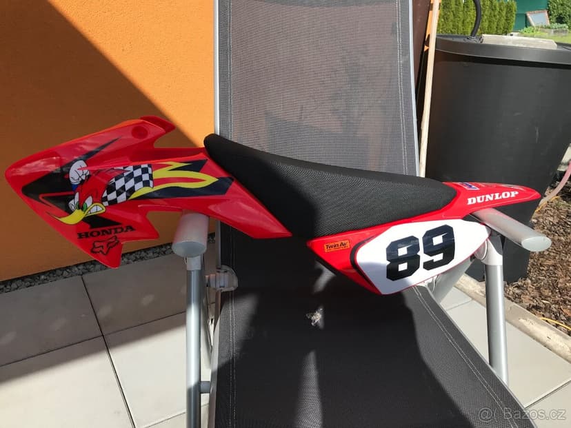 Na díly nebo jako celek stavba Honda crf50+ orig.díly Honda