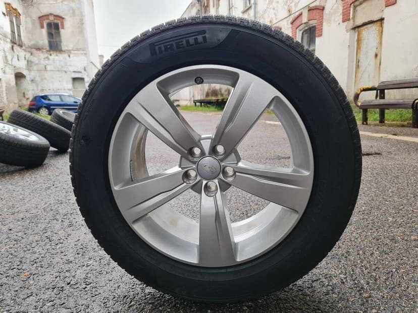 zimní R19" land rover velar 5x108 8,5jx19 et45