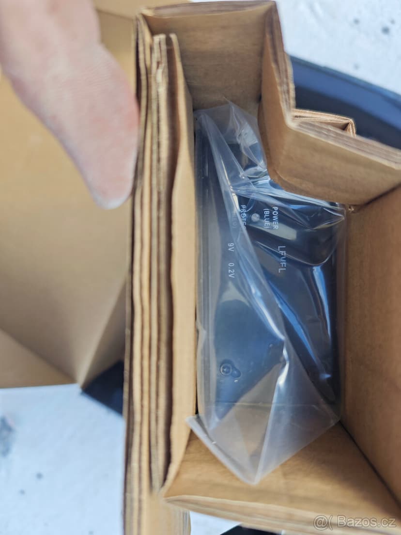 Auto zesilovač MB Quart 300W