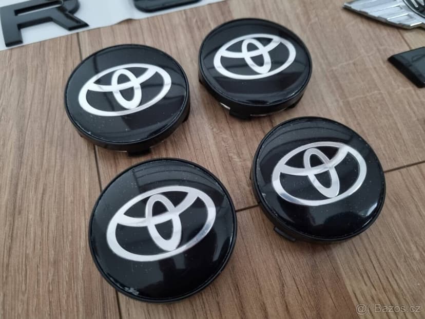 Napis RANGE ROVER, SKODA VRS, MINI COOPER