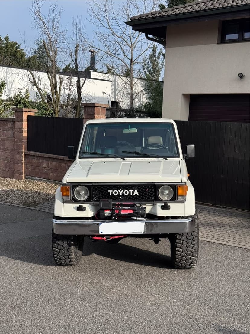 Toyota Land Cruiser LJ70