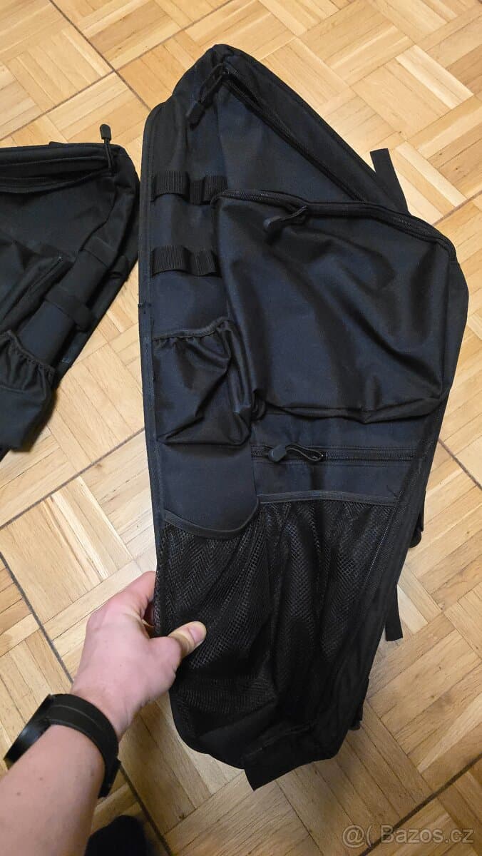 Úložná taška s posuvnými nožičkami pro Wrangler