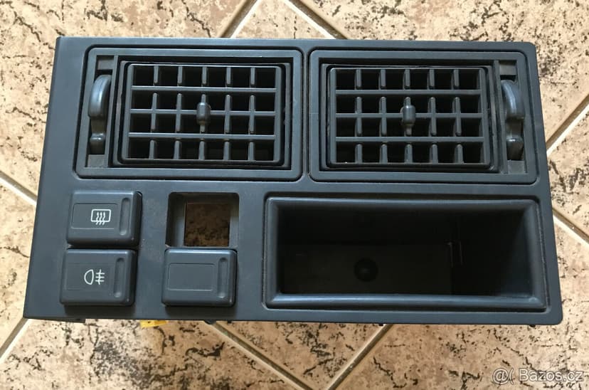 Škoda Favorit a Forman díly 4 ram. volant