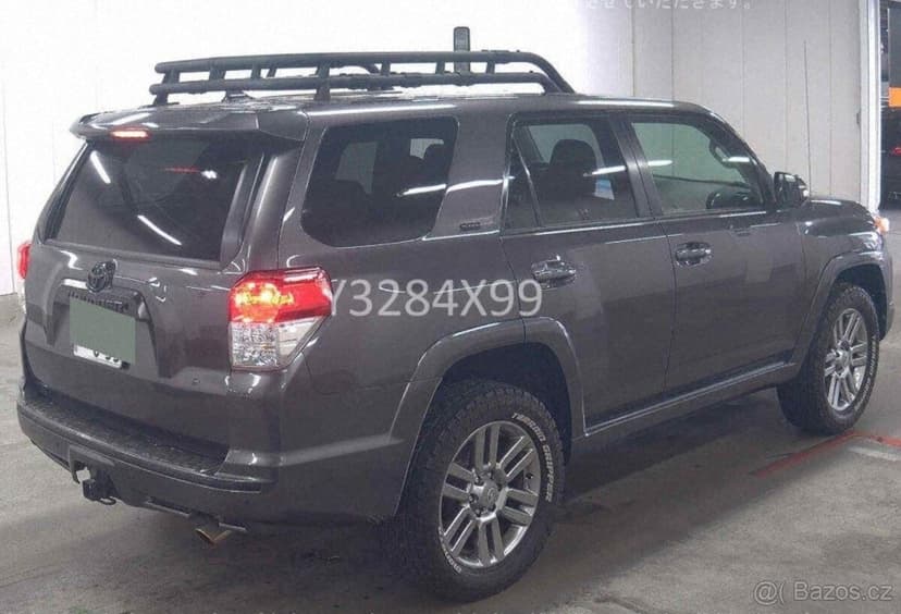 2x Toyota 4Runner