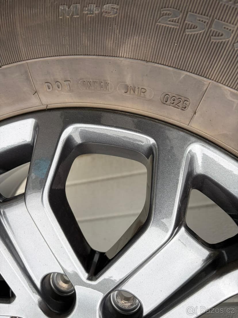 Prodám alu kola na Ford s pneu