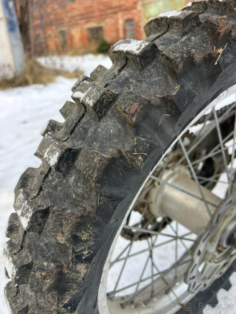 Beta 525 2007 bez SPZ , TP ano