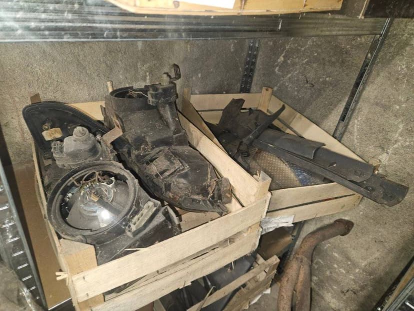 Ford Sierra - díly, volat