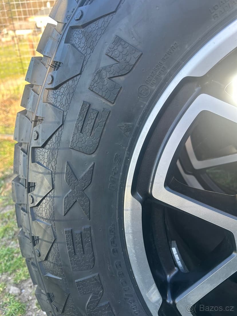 Nová kola Jeep Wrangler JK JL Gladiátor r17